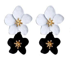 DOUBLE FLOWER EARRINGS